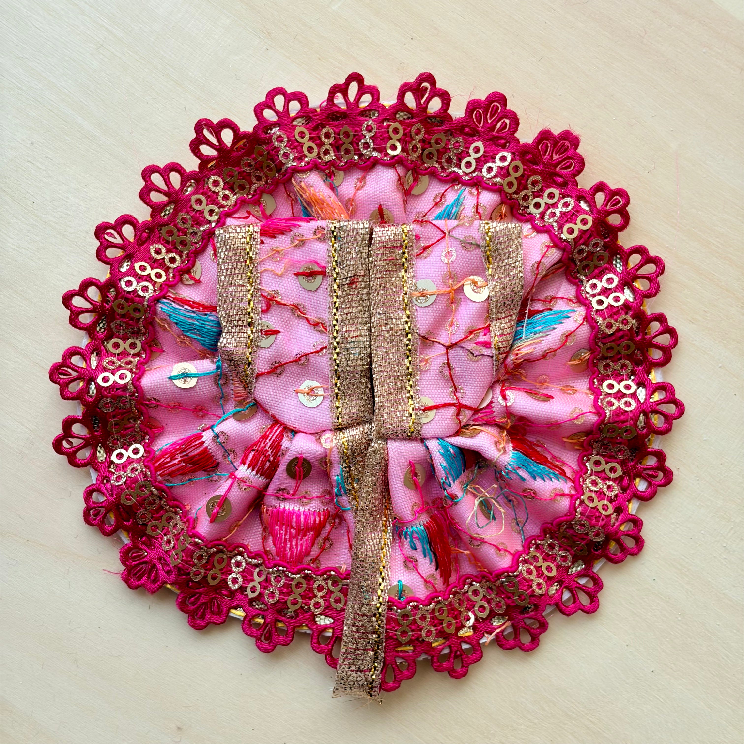 Contrast lace border and fine thread work - Size 0 - KS13