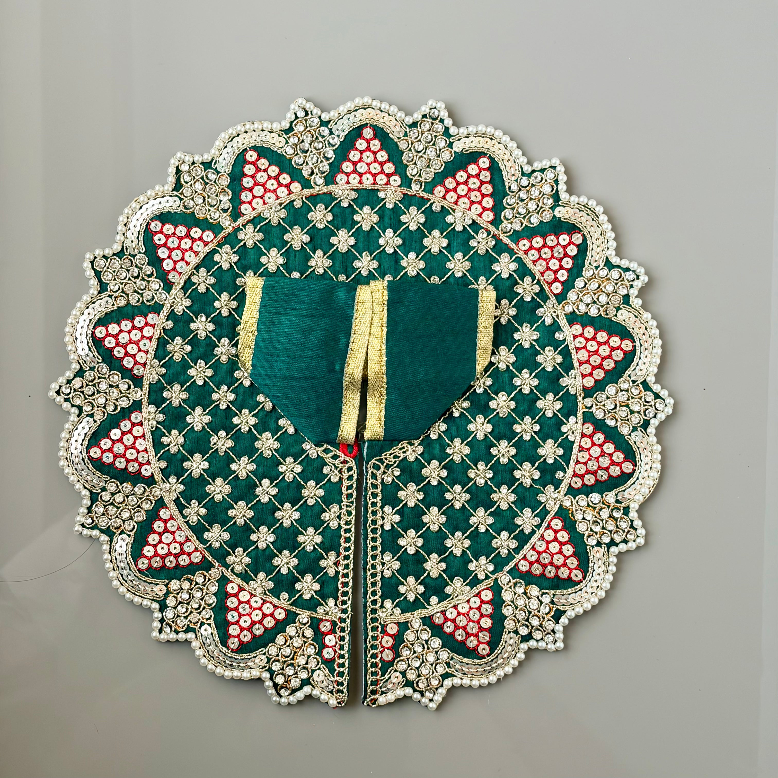 Full pearl border, unique embroidery, diamonds, and golden sequins - Size 5/6 - KS14