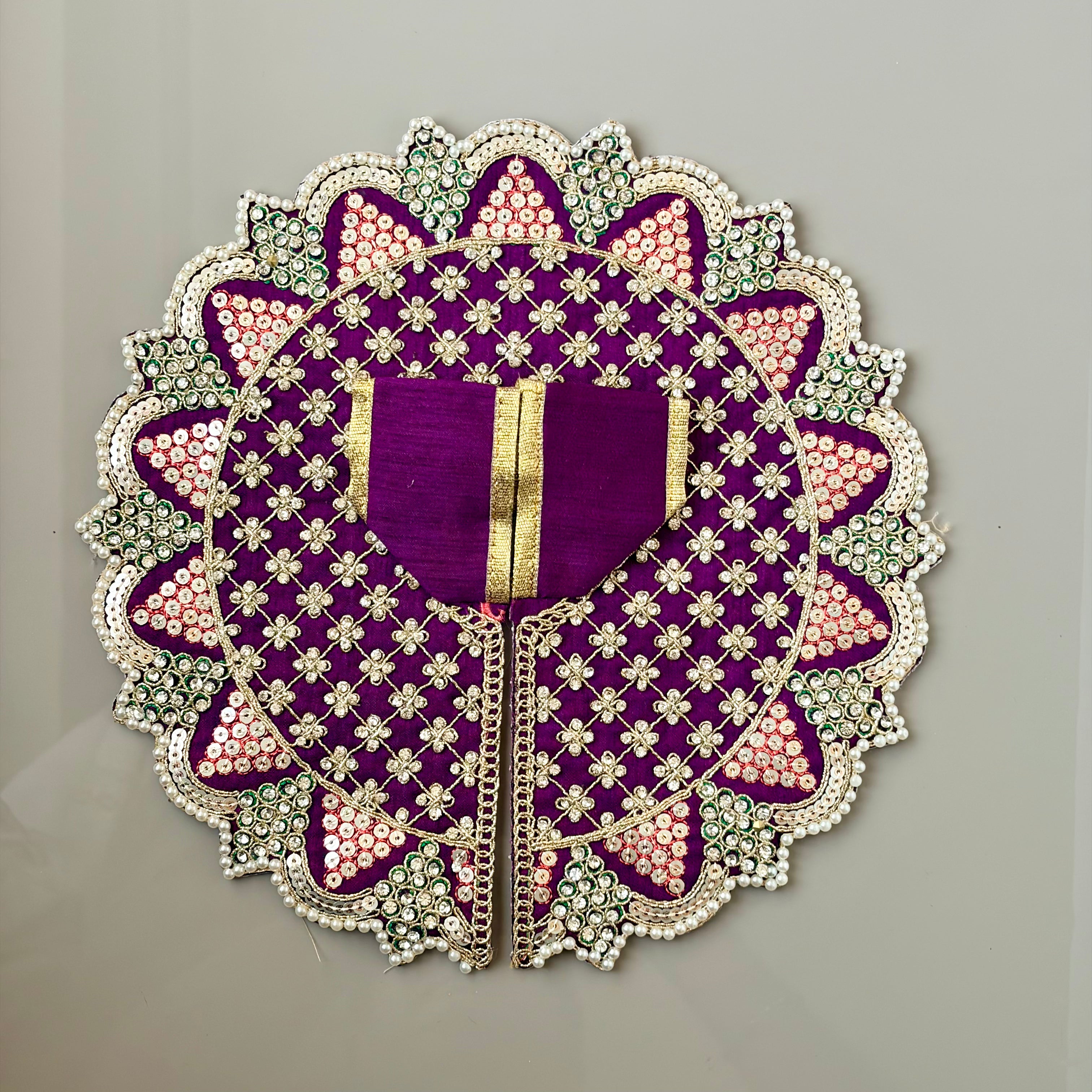 Full pearl border, unique embroidery, diamonds, and golden sequins - Size 5/6 - KS14