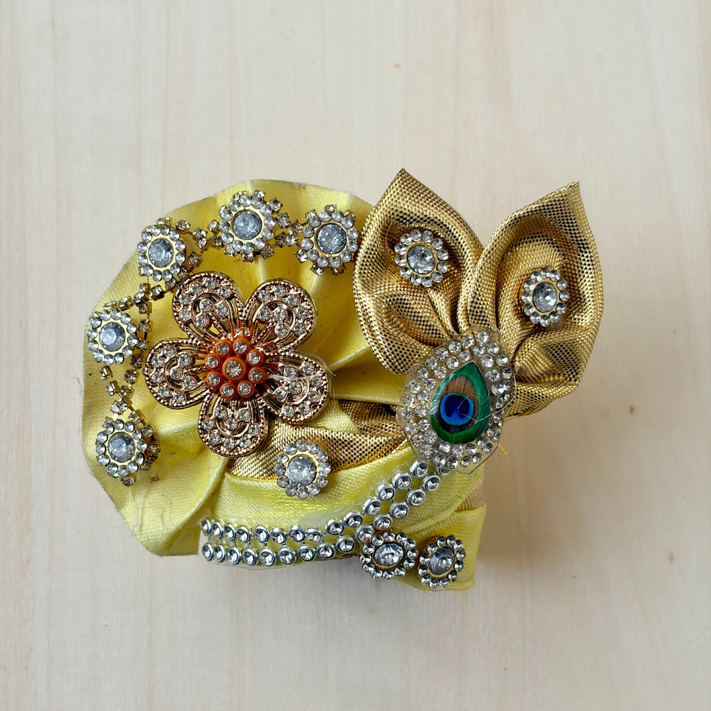 Paghadi with diamond brooches and peacock leaf, Size 3, 5 - KS17