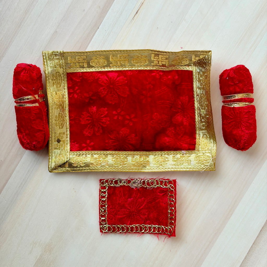 Velvet gaadi with round pillows and mat set, 6x5 inch - KS20