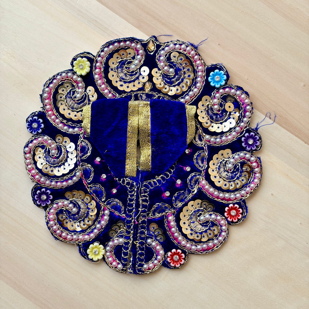 Laddu Gopal dress, handcrafted Krishna poshak with intricate embellishments for daily and festive shringar.